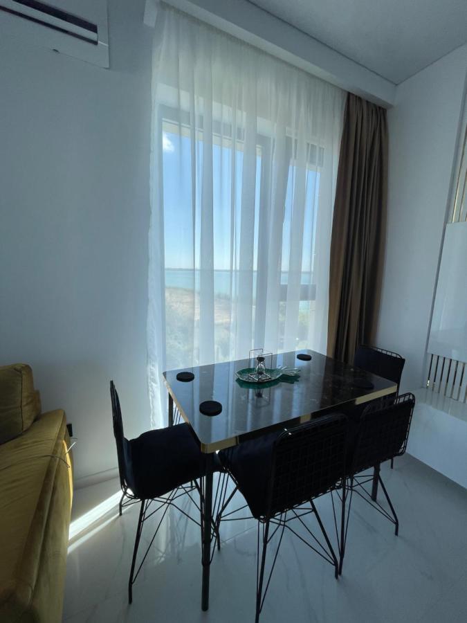 Studio303 By Allegio: Mamaia'S Seaside Luxury Near Finest Clubs & Beaches Esterno foto